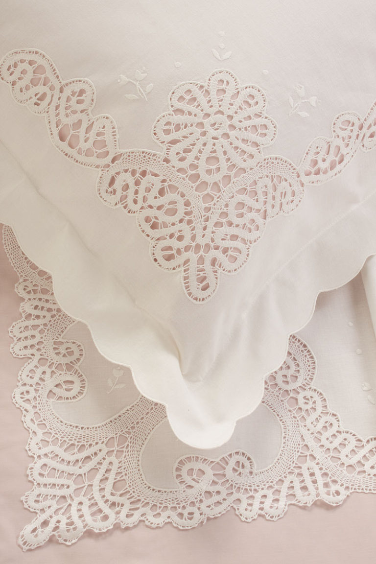 Federa Cuscino 50x75 In Puro Cotone Naturale Con Ricamo In Pizzo Bianco - 2 Pezzi - 2