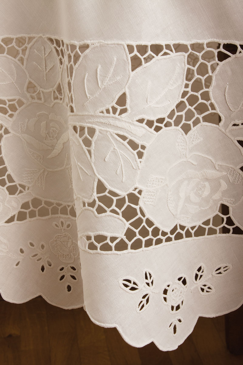 Tendina In Misto Lino Ricamata 60 X 150 Cm