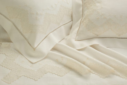 lenzuola matrimoniali lino ricamate sfilato aragona