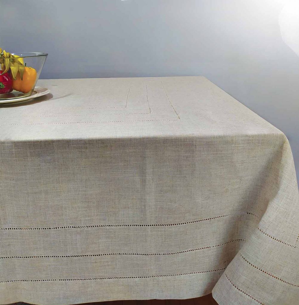 Tovaglia Copritavolo Capitancasa Modello Rain – 180x180 Cm, Blu, Jacquard In Ciniglia, Made In Italy