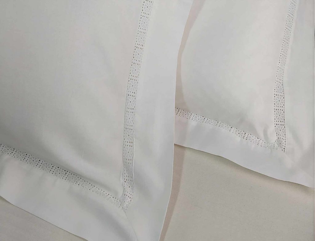Royal Hotel   Lenzuola a 650 fili, senza pieghe, in misto cotone, ipoallergeniche Split King(2 Fitted Style) A righe bianche